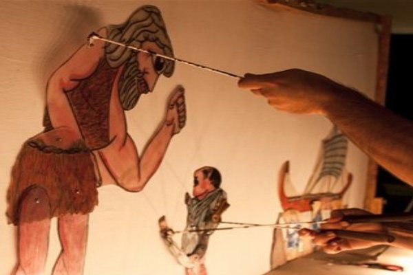 «Ο καραγκιόζης, ο Οδυσσέας και ο Κύκλωπας», για δύο παραστάσεις σήμερα στο «Κάρολος Κουν»