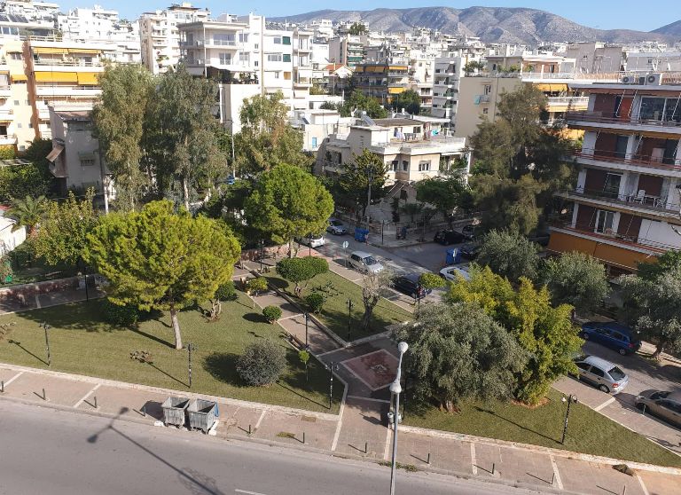 Έτοιμος ο νέος χώρος πρασίνου στο πρώην σιντριβάνι της Πλατείας Κέννεντυ