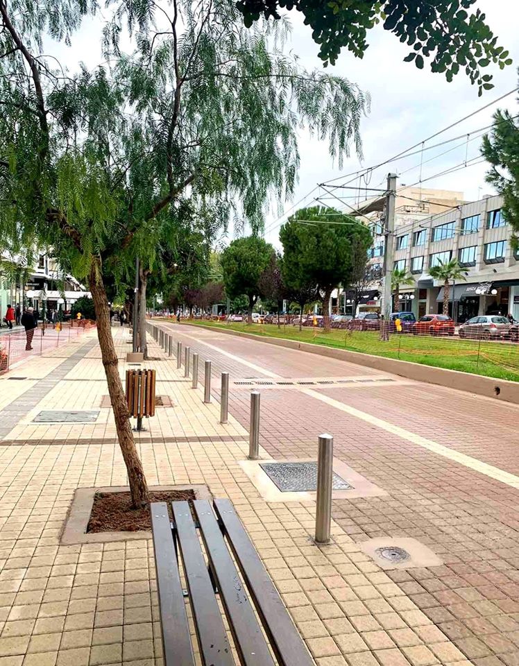 Γλυφάδα: Παραδόθηκε στην κυκλοφορία ένα ακόμη τμήμα της Μεταξά