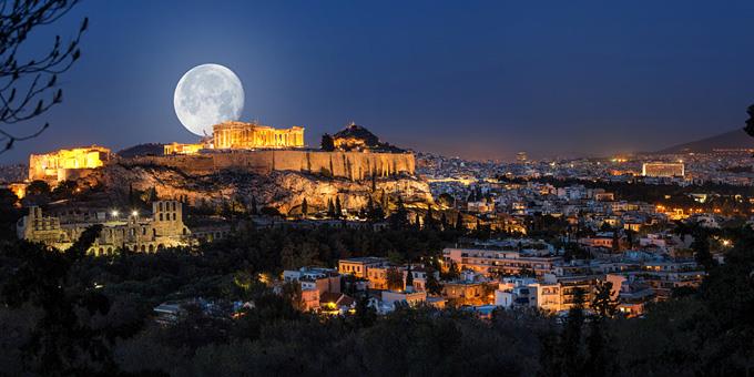 Απόψε η Πανσέληνος της «Μεγάλης Νύχτας»: Η τελευταία της δεκαετίας
