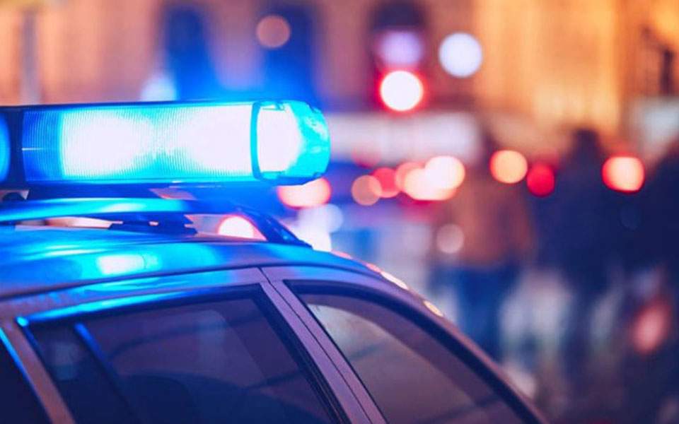 Γλυφάδα: Φωτιά σε καφετέρια της Μεταξά