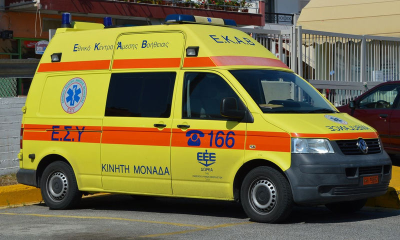 Τροχαίο ατύχημα με παράσυρση δύο πεζών στη Λεωφόρο Ποσειδώνος