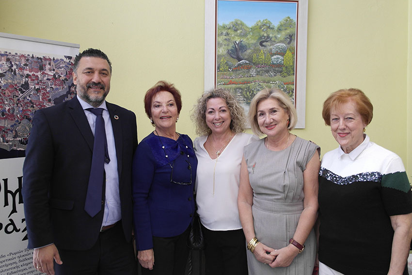 Την πρωτοχρονιάτικη πίτα έκοψε η εθελοντική ομάδα 