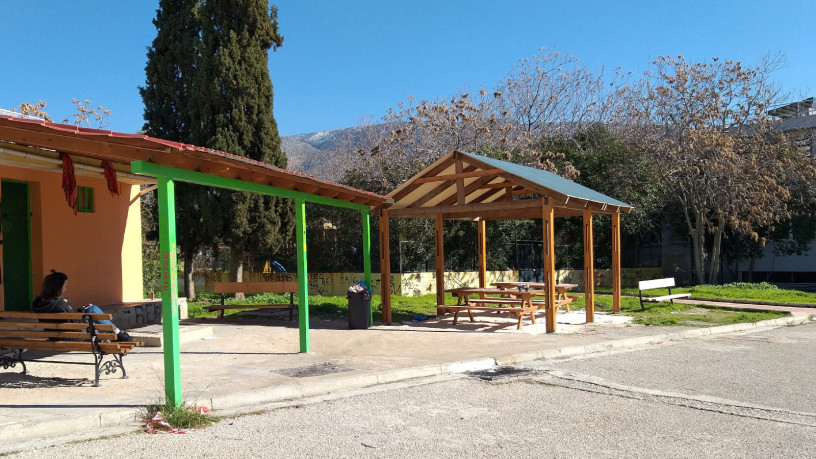 Ομορφαίνει ο αύλειος χώρος του ΕΠΑΛ Αλίμου