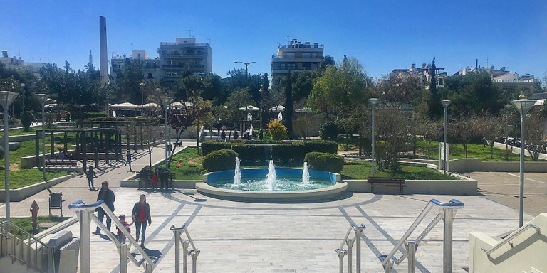 Αποθέωση της Νέας Σμύρνης από αναγνώστες του «Guardian»