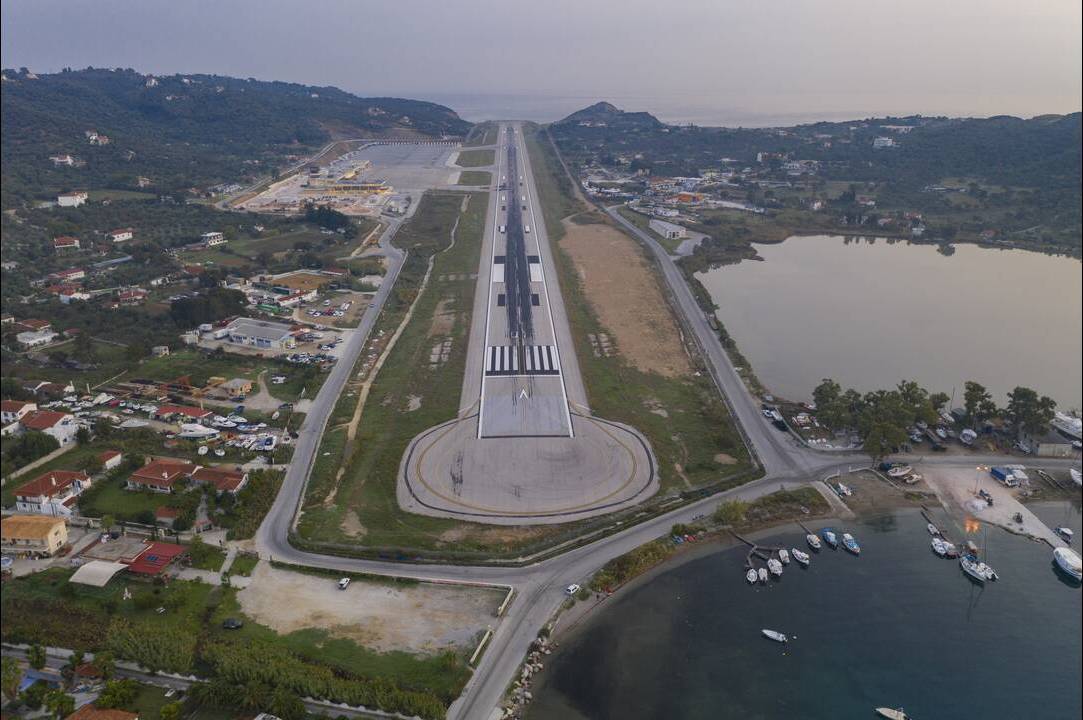 Αυτό το ελληνικό αεροδρόμιο μπήκε στη λίστα με τα πιο εντυπωσιακά της Ευρώπης