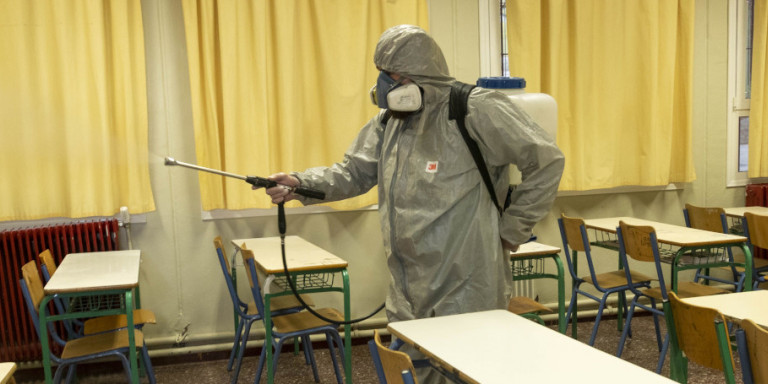 Κορωνοιός: Έως και τις 13 Μαρτίου θα παραμείνουν κλειστά το 1ο Γυμνάσιο και το 1ο Λύκειο Γλυφάδας