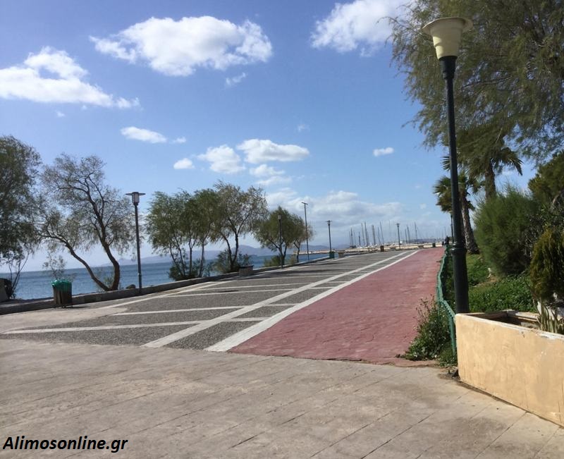 Ευτυχώς, η παραλία μας σήμερα ήταν άδεια