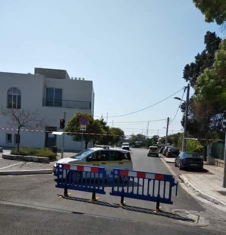 Έκλεισε η Διαδόχου Παύλου στη Γλυφάδα και ο δρόμος προς την παραλία για το Καβούρι