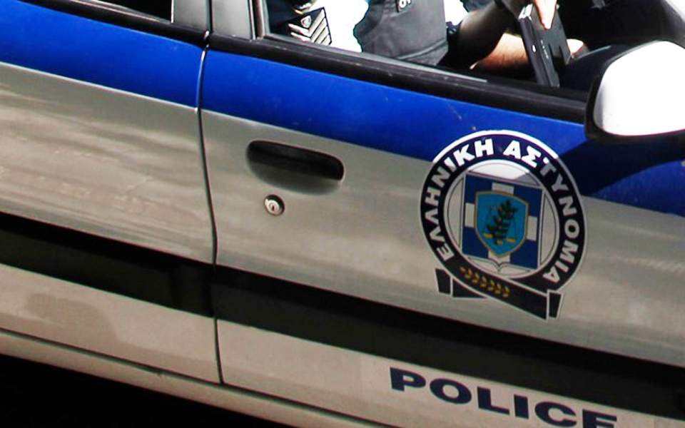 Συνελήφθη ένα ζευγάρι στην Αργυρούπολη για διακίνηση ναρκωτικών