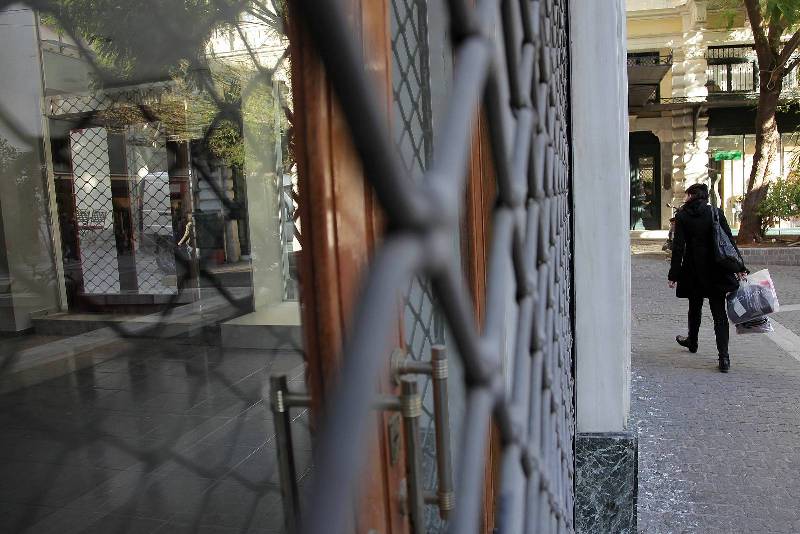 Παρατείνεται έως τις 27 Απριλίου το «λουκέτο» στα εμπορικά καταστήματα