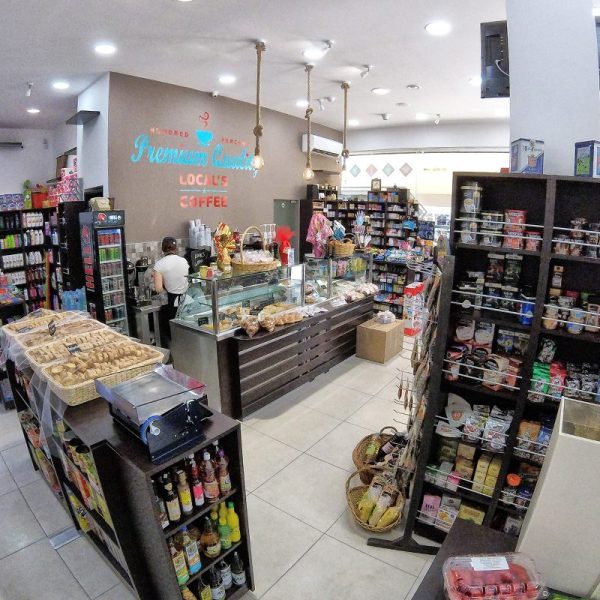 To Local’s θα παραμείνει ανοιχτό για ό,τι χρειαστείς για το πασχαλινό τραπέζι