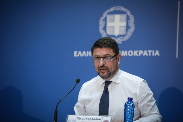 Αυστηροποιούνται τα μέτρα λόγω Πάσχα: Διπλάσια πρόστιμα και αφαίρεση πινακίδων για άσκοπες μετακινήσεις