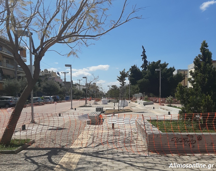 Αντικαθιστούνται οι πέργκολες στην Ελ. Βενιζέλου