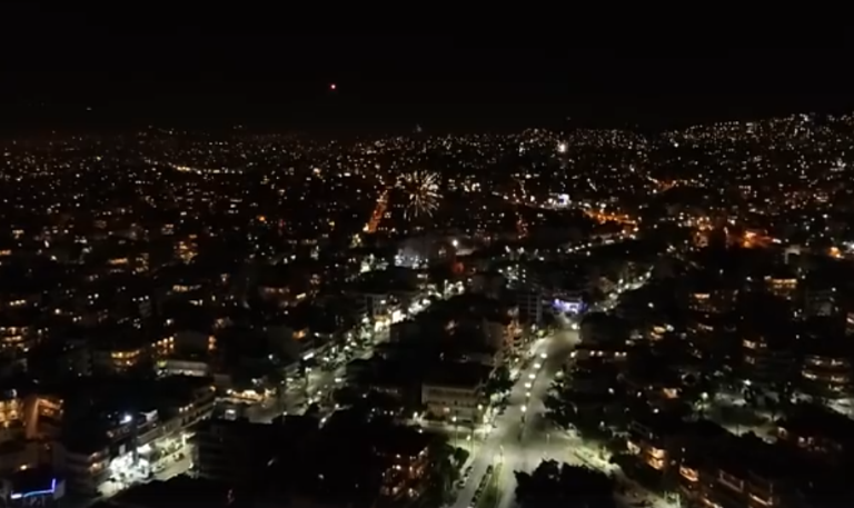 Ο Άλιμος από ψηλά: Το εντυπωσιακό video από το βράδυ της Ανάστασης