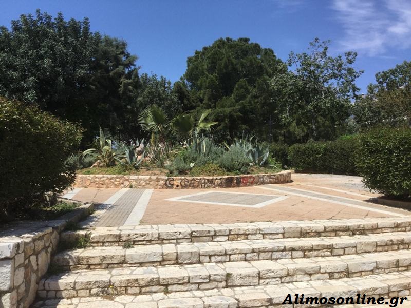 Ξεκίνησαν οι εργασίες ανακαίνισης και αναβάθμισης της πλατείας Εκτελωνιστών
