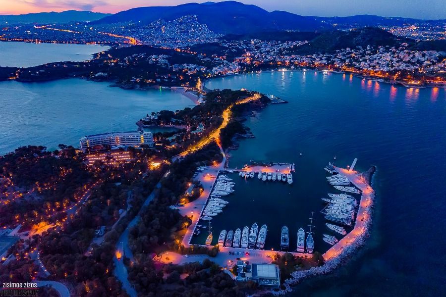 Αυτή είναι σίγουρα μία από τις πιο εντυπωσιακές φωτογραφίες της Βουλιαγμένης