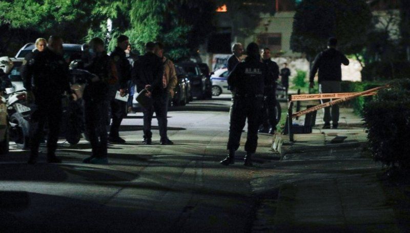 Μαφιόζικη εκτέλεση στη Βούλα: Τι είπε στους αστυνομικούς η σύζυγος του θύματος