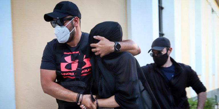 Επίθεση με βιτριόλι: Η γυναίκα που κατηγορείται και η αντίδραση της 34χρονης όταν έμαθε την ταυτότητά της