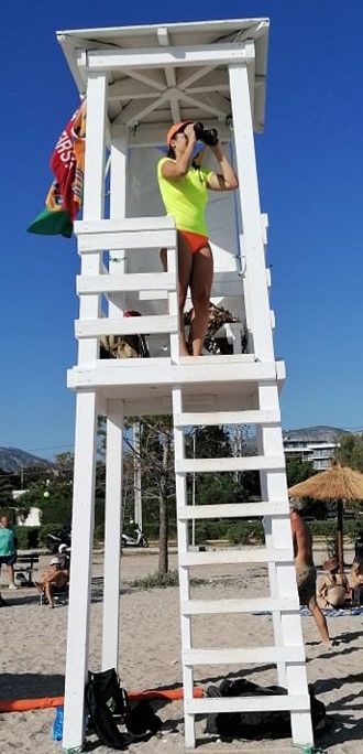 Γλυφάδα:Η νεαρή ναυαγοσώστρια που έσωσε τη ζωή μίας γυναίκας