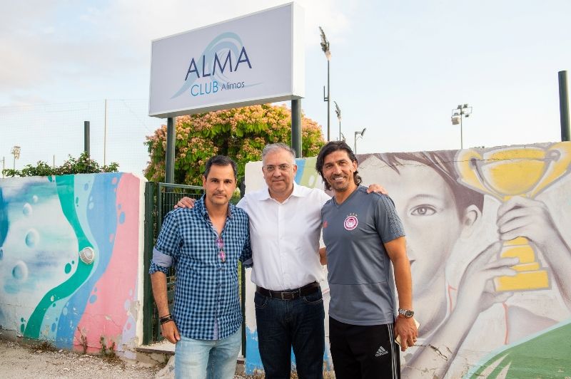 Επίσκεψη του υπ. Εσωτερικών Τάκη Θεοδωρικάκου στο Alma Club στον Άλιμο