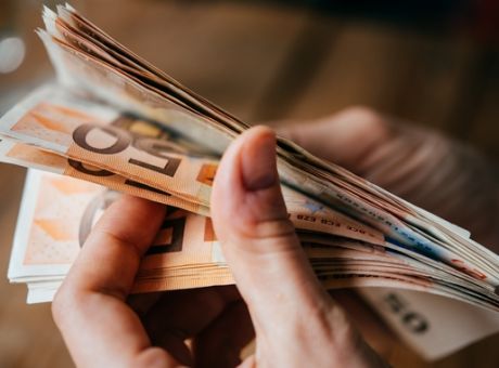 Δώρο Πάσχα: Μέχρι αύριο η καταβολή στους εργαζομένους- Αναλυτικά η διαδικασία για τις επιχειρήσεις 