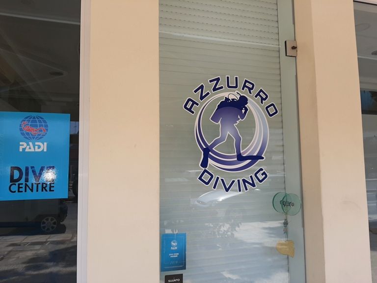 Μεταφέρθηκε η σχολή καταδύσεων Azzuro Diving