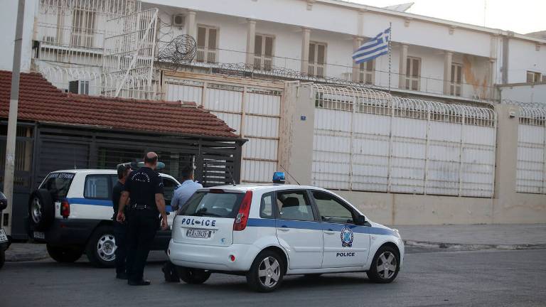 Ηλιούπολη: Προφυλακιστέος ο καθηγητής που αποπλάνησε την 14χρονη μαθήτριά του