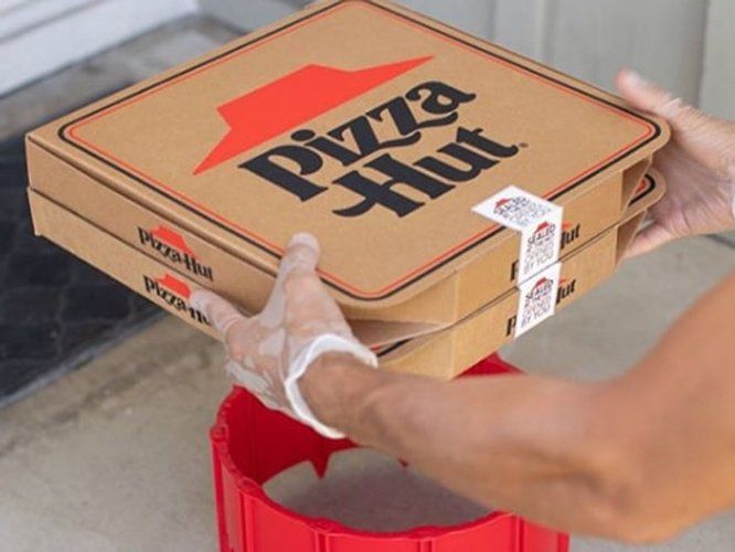 H διεθνής κατάρρευση της Pizza Hut – Τι συμβαίνει με την Ελλάδα
