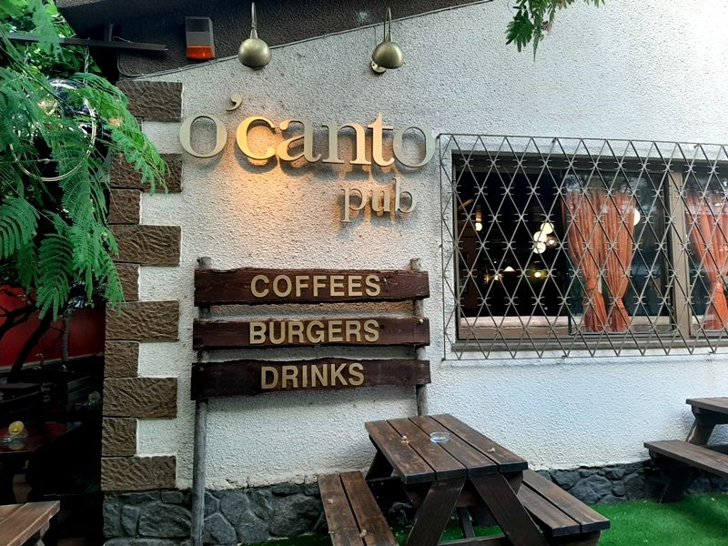 H Ο’ Canto Pub είναι μία πράσινη όαση μέσα στον Αύγουστο