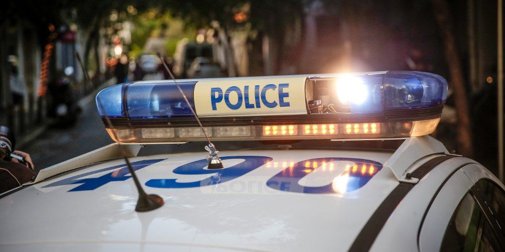 Θρίλερ στην Καλλιθέα: Γυναίκα δέχθηκε επίθεση με τσεκούρι