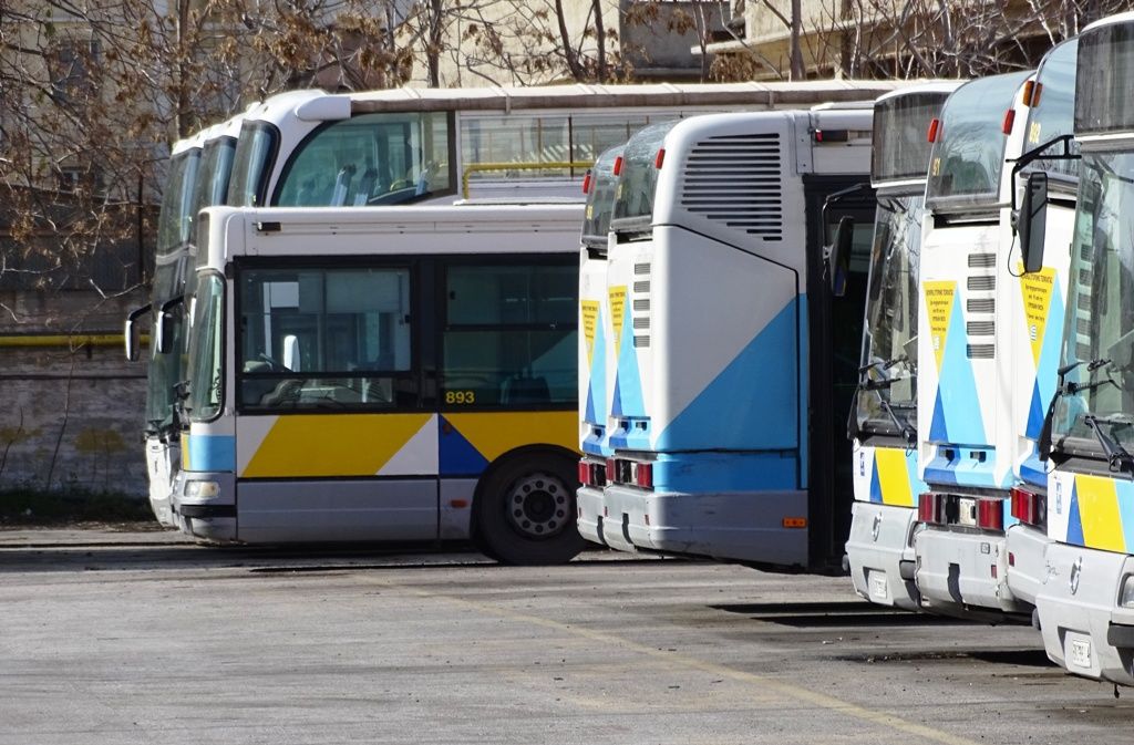 Σχέδιο «αποσυμφόρηση» στις αστικές συγκοινωνίες με 203 νέα λεωφορεία 