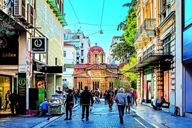 Ανοιχτά τα εμπορικά καταστήματα τις Κυριακές στην Αθήνα  