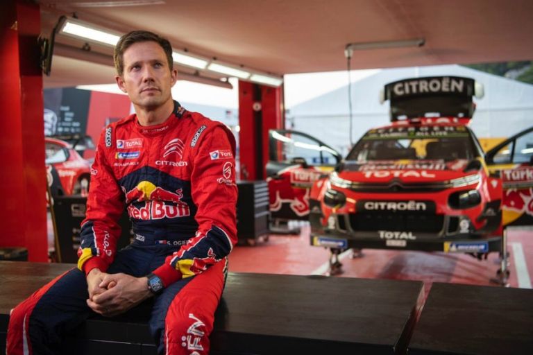 Ο ραλίστας Sebastien Ogier επέβαινε στο ελικόπτερο που έκανε έκτακτη προσγείωση στη Γλυφάδα