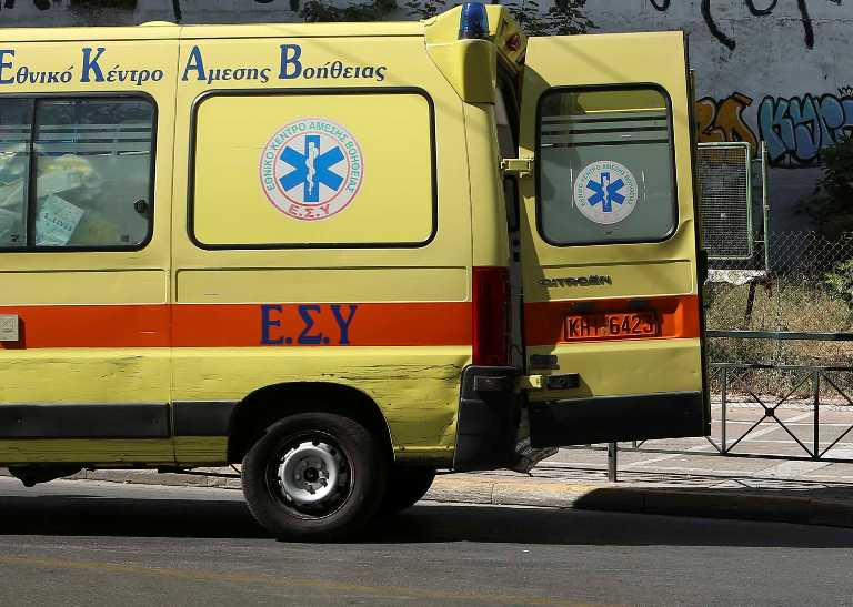 Ηλιούπολη: Οδηγός παρέσυρε και τραυμάτισε δύο κορίτσια 