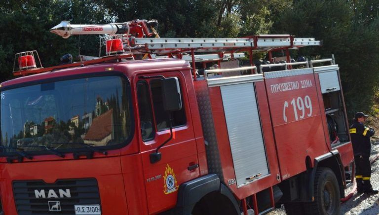 Για φωτιά στην Αιξωνή της Γλυφάδας: «Οικοπεδοφάγος μας ζήτησε να βάλουμε φωτιά»