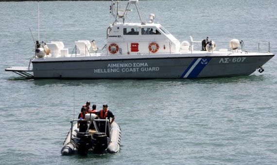 Πρόσκρουση Ιστιοφόρου σε βράχια στη Βάρκιζα