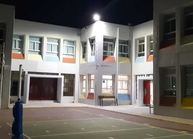 Ξεκίνησε η τοποθέτηση φωτιστικών με LED στα σχολεία