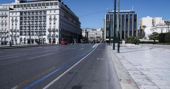 Στέλιος Πέτσας: «Δεν εξετάζεται η απαγόρευση της κυκλοφορίας»