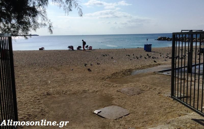 Ανοιχτές είναι οι ελεύθερες παραλίες του Δήμου για τους χειμερινούς κολυμβητές