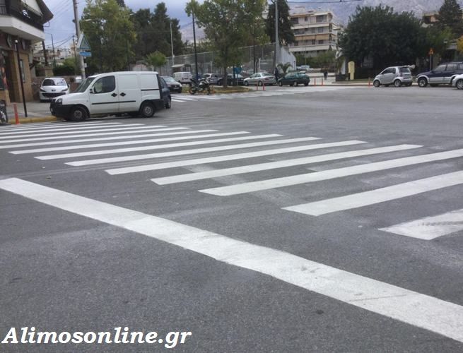 Eπαναχρωματισμός των διαβάσεων πεζών στη συμβολή της Λεωφ. Ιωνίας με την οδό Ησιόδου