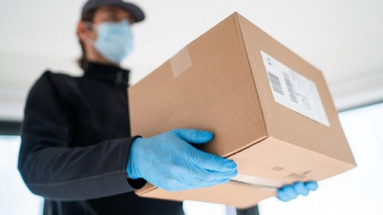 Mπλακ άουτ στα κούριερ- Αυξημένοι 50% οι όγκοι αποστολών σε σχέση με τον Μάρτιο 