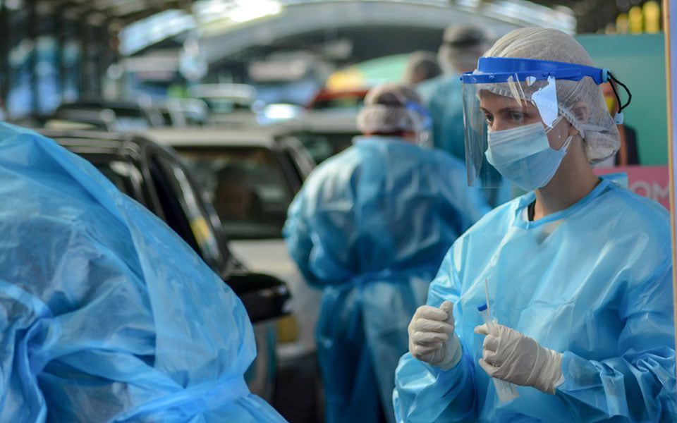 Δωρεάν covid tests από τον ΕΟΔΥ στην παραλία Αλίμου