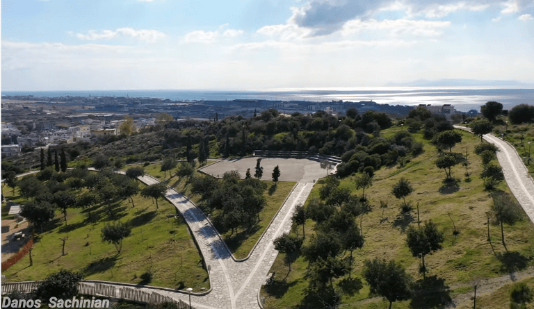 Μία «βόλτα από ψηλά» σε όλο τον Άλιμο