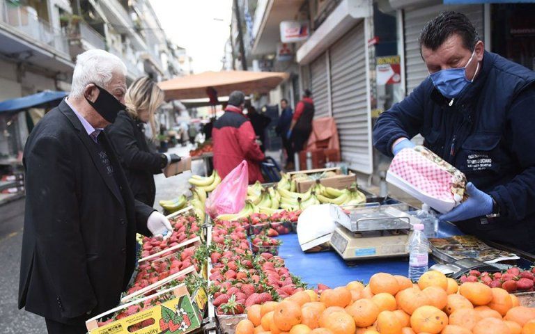 Επιστρέφουν τα είδη ρουχισμού στις λαϊκές αγορές