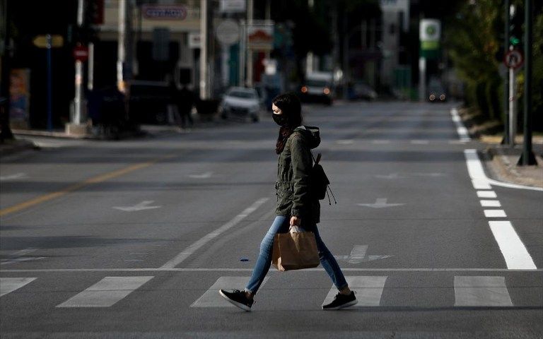 Τα καταστήματα που θα παραμείνουν ανοιχτά έως τις 28 Φεβρουαρίου
