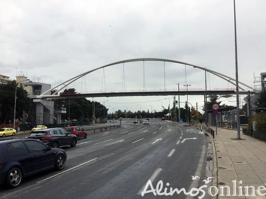 Ένα εντυπωσιακό timelapse video από την τοποθέτηση της πεζογέφυρας στο Παλαιό Φάληρο