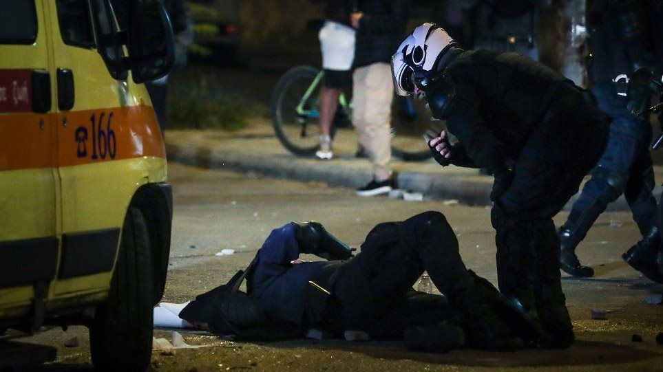 Ν. Σμύρνη: Συνελήφθη το άτομο που έριξε τον αστυνομικό από μηχανή