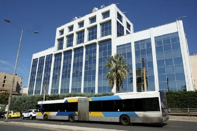 Επίθεση αγνώστων με βόμβες μολότοφ στο κτίριο του ΣΚΑΪ στο Φάληρο
