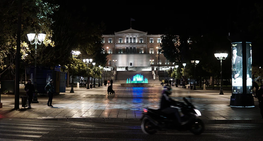 Προς χαλάρωση των μέτρων – Ετοιμάζεται η αλλαγή ωραρίου κυκλοφορίας και το άνοιγμα των κομμωτηρίων